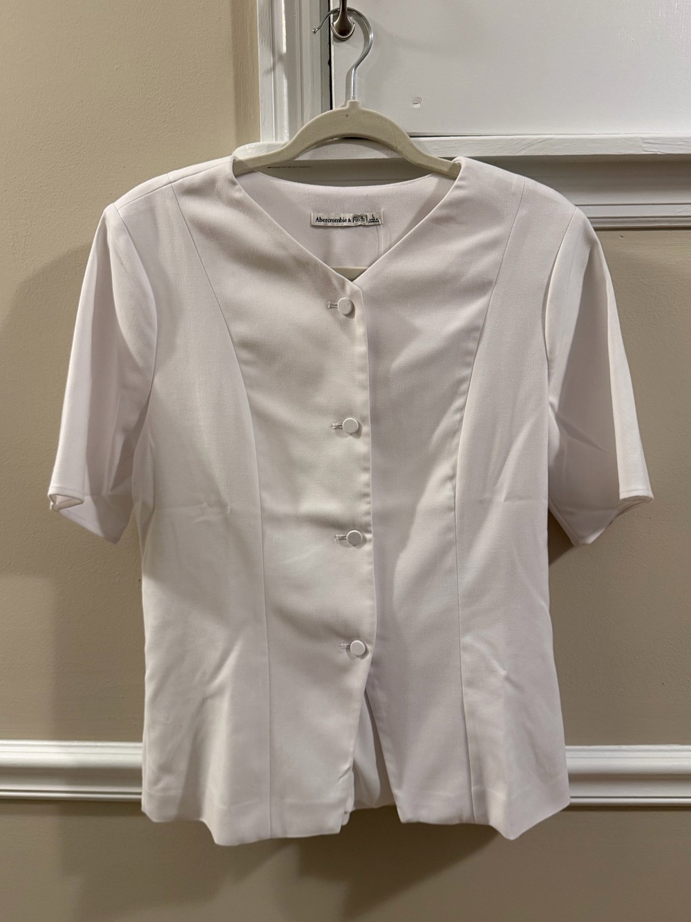 Abercrombie & Fitch Tailored White Short-Sleeve Button Down Vest - Picture 2 of 8